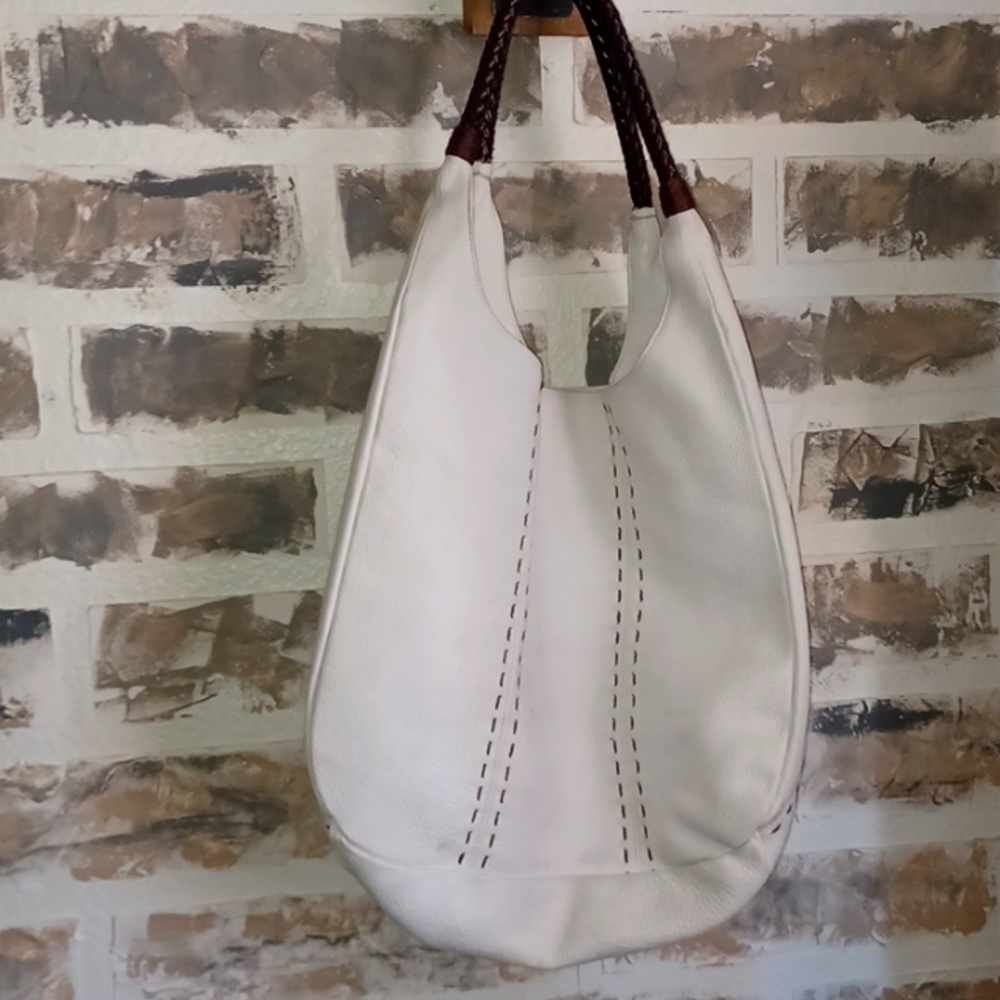 Fatto a Mano by Carlos Falchi pre-loved shoulder bag